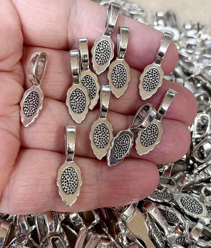 20x Glue on Jewellery Bails