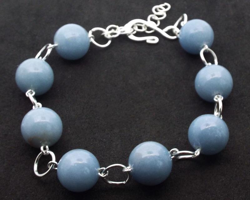 Peruvian Angelite Gemstone Bead Bracelet