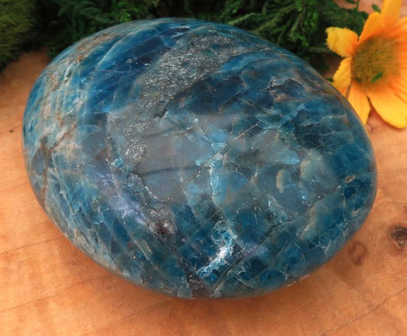 Large Apatite Gemstone Palmstone 07