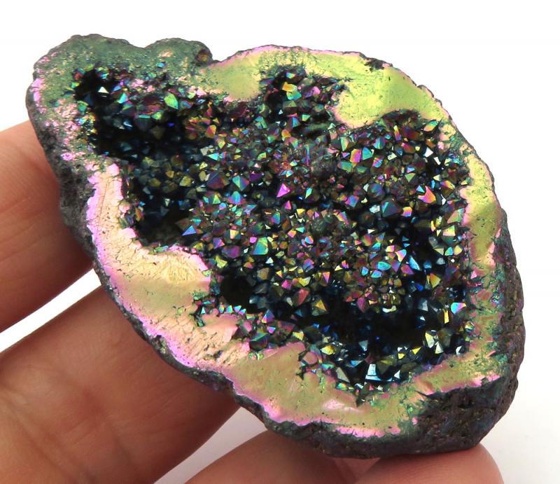Titanium Aura Quartz Geode Half 03