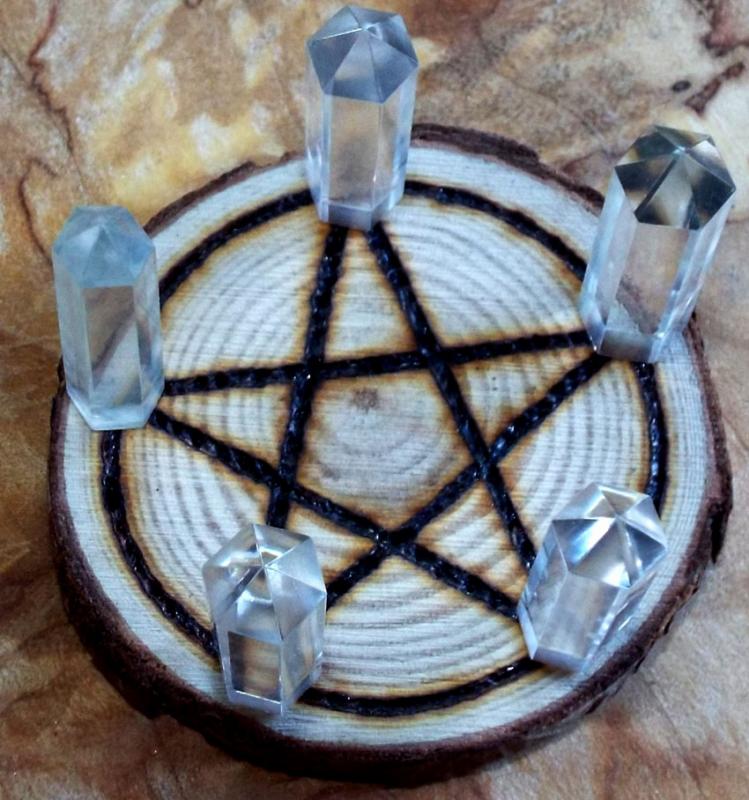 Oak Wooden Pentacle Altar Tile with Five Quartz Points