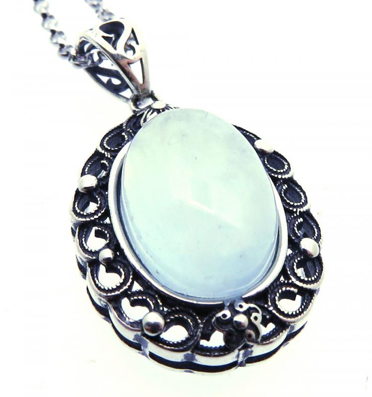 Aquamarine Sterling Silver Pendant with Chain 08