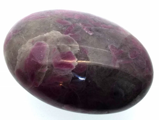 Ruby In Feldspar Palmstone Pebble 1