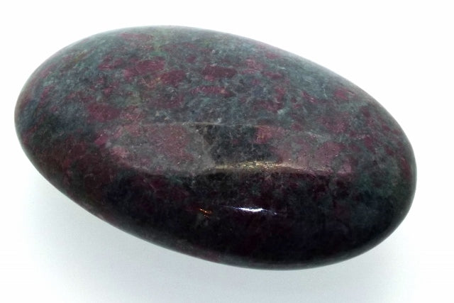 Ruby In Kyanite Palmstone Pebble 01