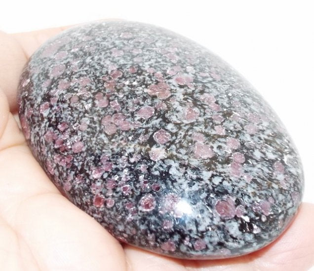 Spinel In Matrix Palmstone Pebble 3