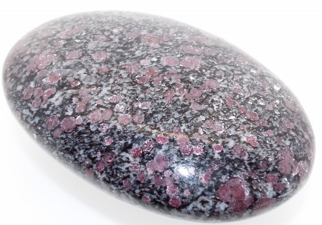 Spinel In Matrix Palmstone Pebble 3