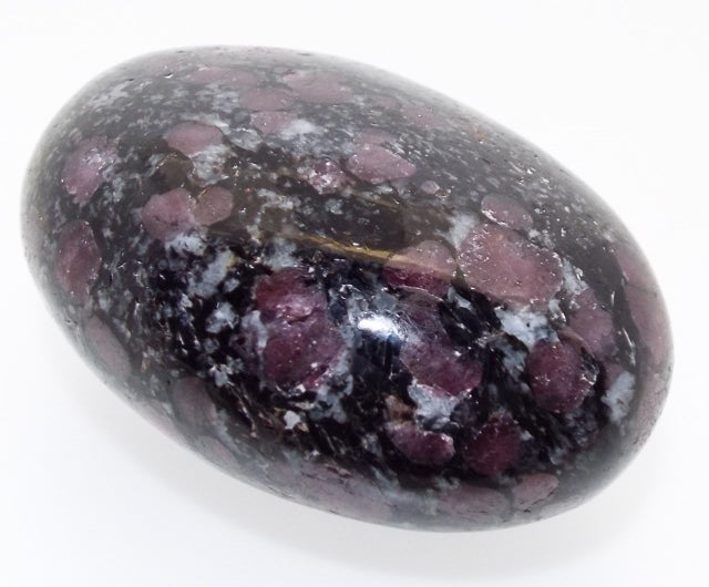 Spinel In Matrix Palmstone Pebble 7