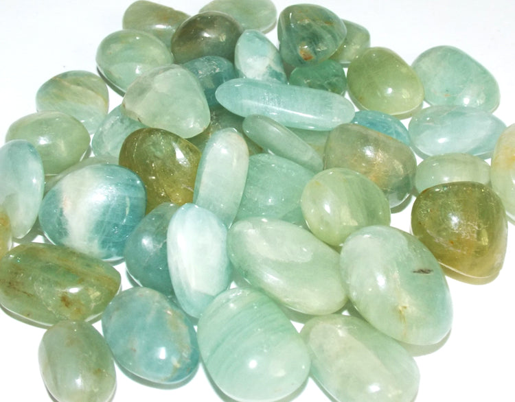 1 x Small Aquamarine Tumblestone