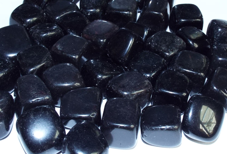 1 x Medium Black Obsidian Tumblestone