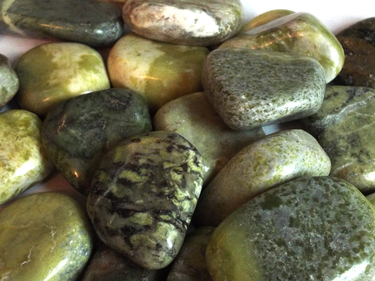 1 x Connemara Marble Tumbled Pebble