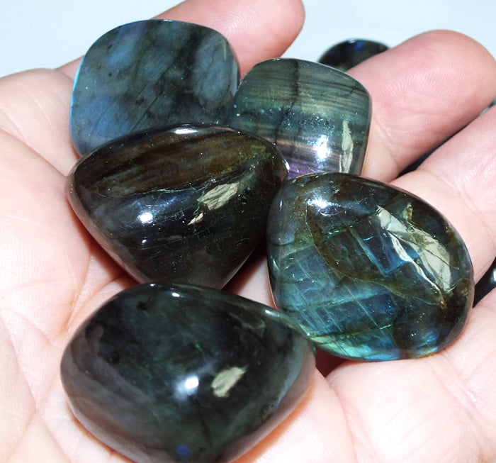 1 x Medium Labradorite Tumblestone