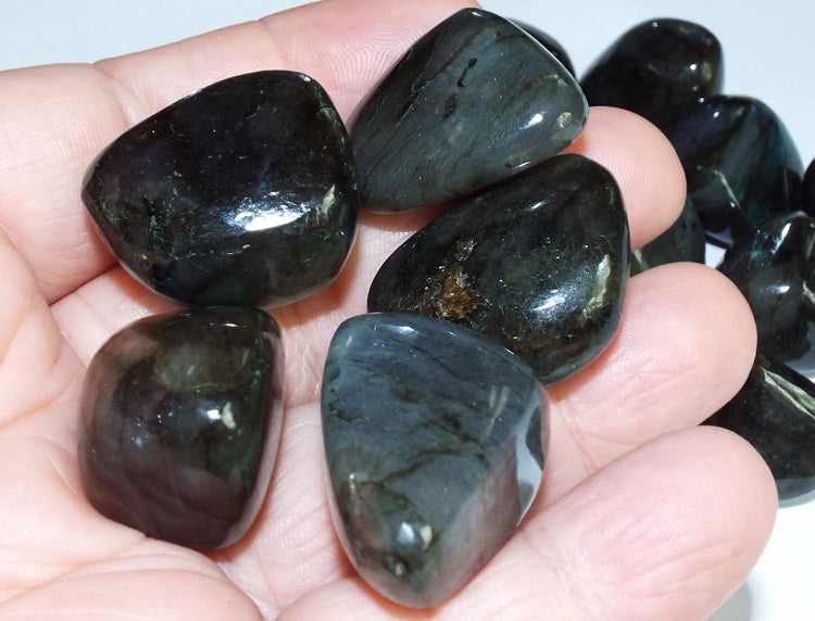 1 x Small Labradorite Tumblestone