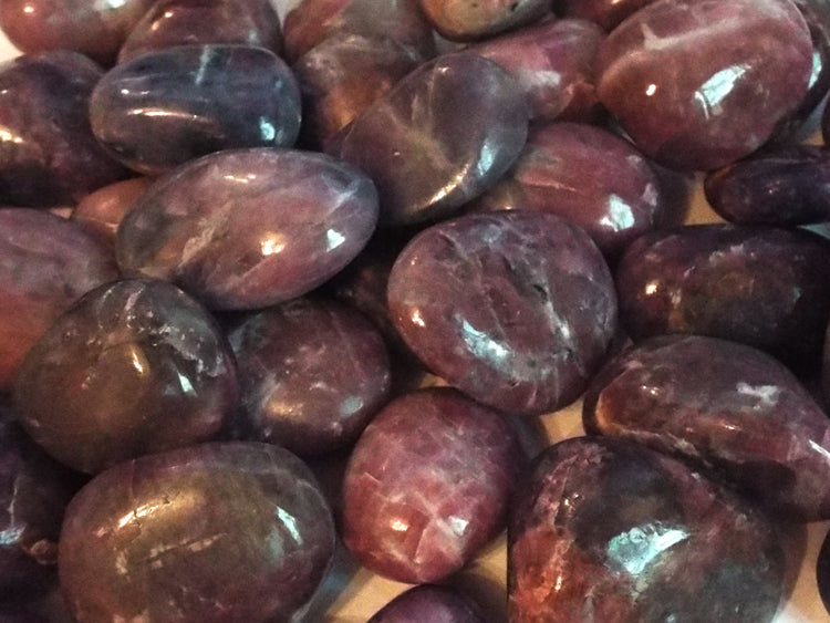 1 x Pink Tourmaline Tumblestone