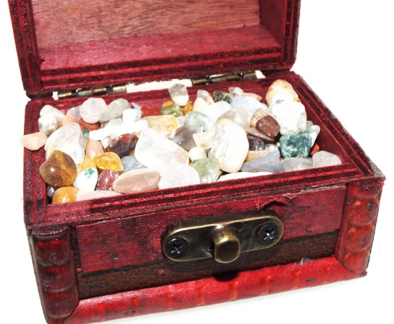 Mini Brown Treasure Chest Containing Tumblestone Chips
