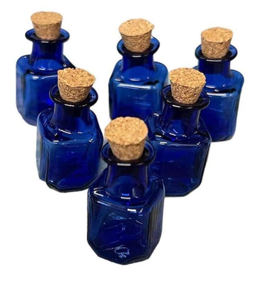 1x Mini Blue Fillable Empty Glass Square Charm Bottle