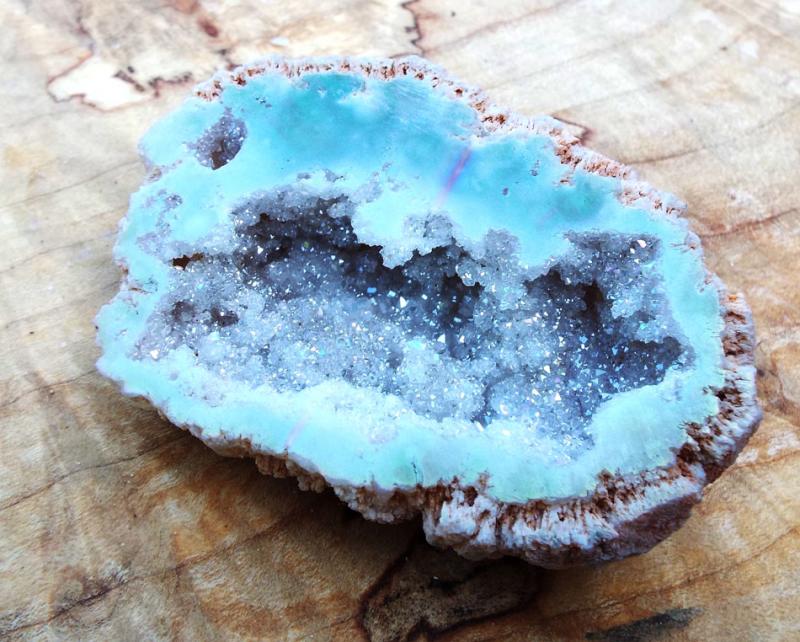 Angel Aura Geode Half 02