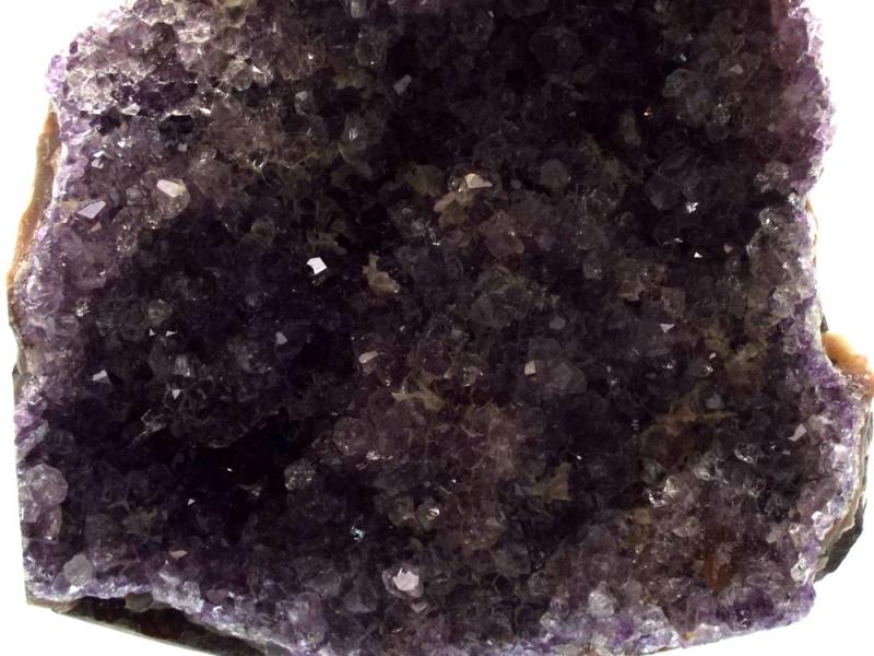 Standing Amethyst Druzy Gemstone 01