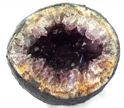 Amethyst Gemstone Geode Cave 01