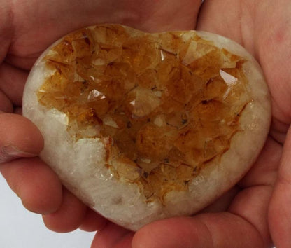 Citrine Gemstone Cluster Heart 01