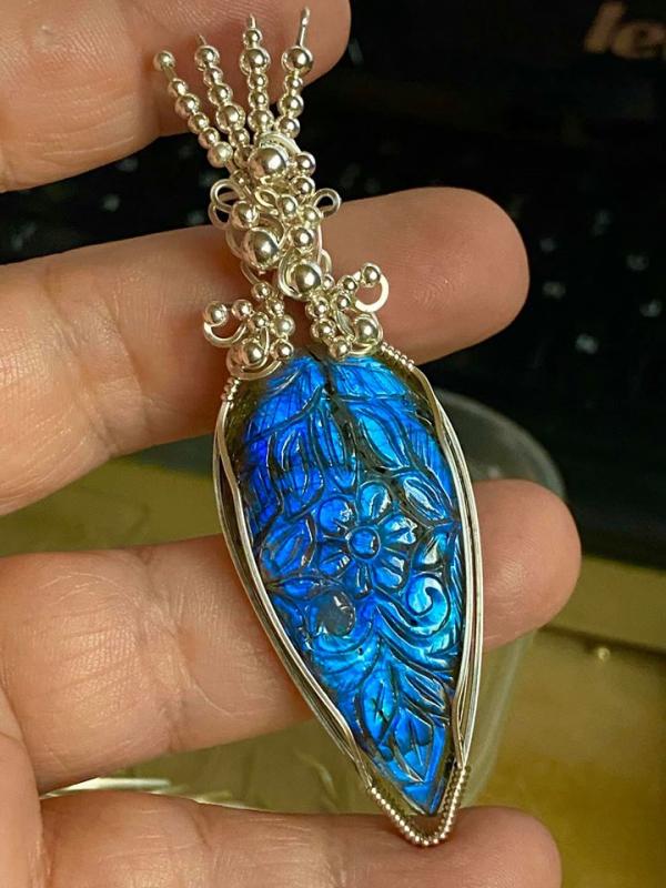 Hand Carved Labradorite Sterling Silver Wire Wrapped Pendant 01