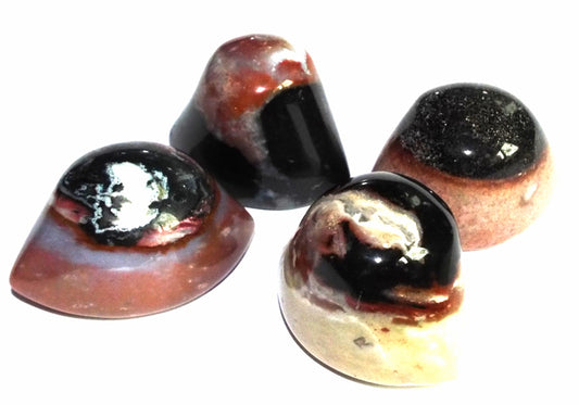 1 x Medium Agate Eye Protection Stone