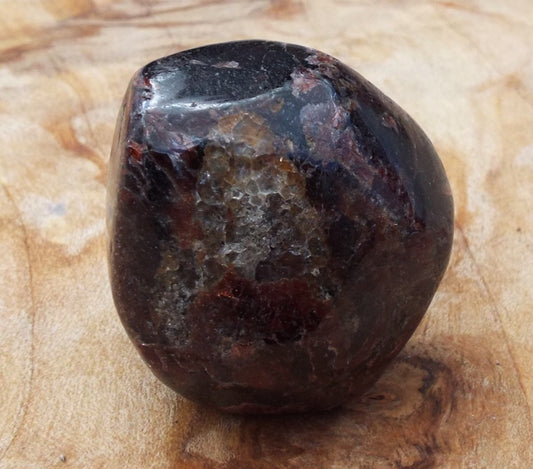 Garnet Nugget 03