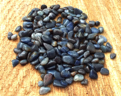 50gms Sapphire Small Tumbled Chips Pack