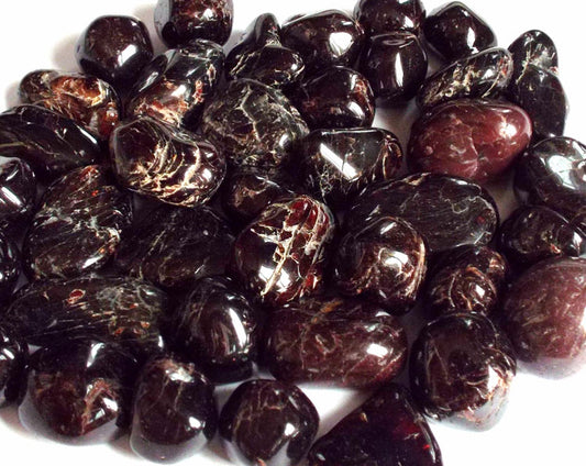 1 x Rhodolite Garnet Tumblestone