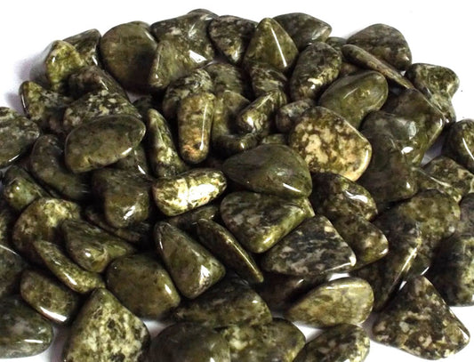 1 x Epidote Tumblestone