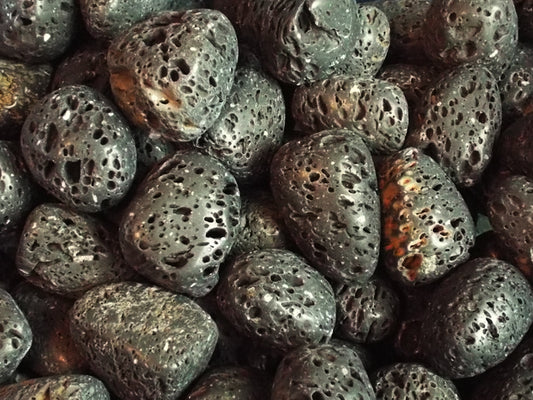 1 x Small Lava Rock Pebble Tumblestone