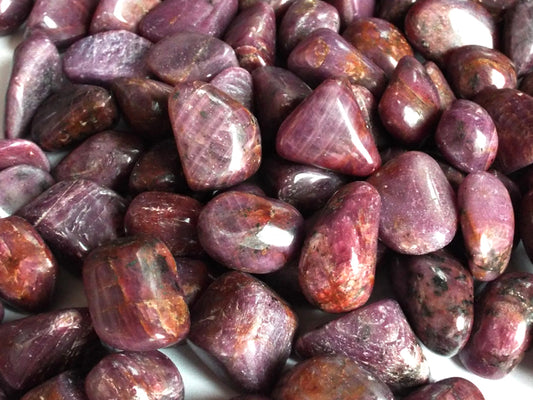 1 x Ruby Tumblestone