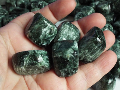 1 x Large Seraphinite Tumblestone