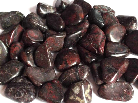 1 x Small Serpentine Tumblestone