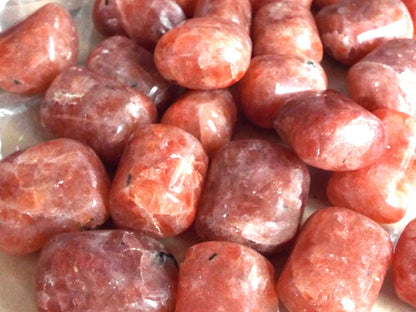 1 x Large Sunstone Tumblestone