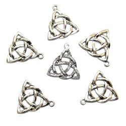 6x Chunky Silver Coloured Metal Triquetra Charms